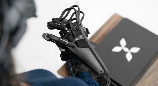 HaptX’s VR Glove with Haptic Feedback