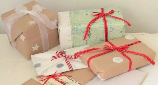 recycled-paper-sustainable-gift-wrapping