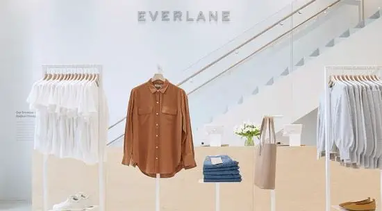 everlane-clothing